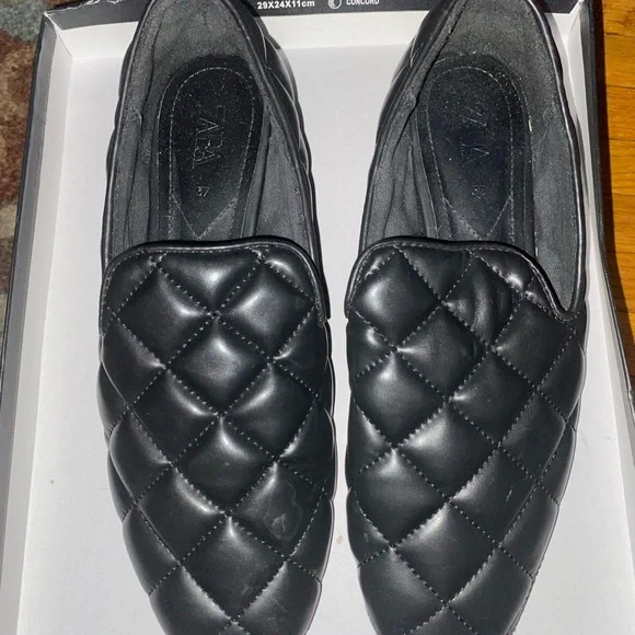 Zara black quilted loafers. Still in good condition! - Picture 2 of 12